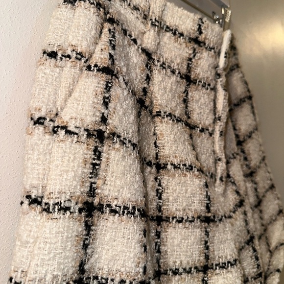 ANINE BING Becky Window Pane Tweed Shorts - Picture 6 of 9